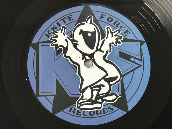 Liquid Crystal - The Remixes EP Vol. 2 | Kniteforce Records (KF146) - 2