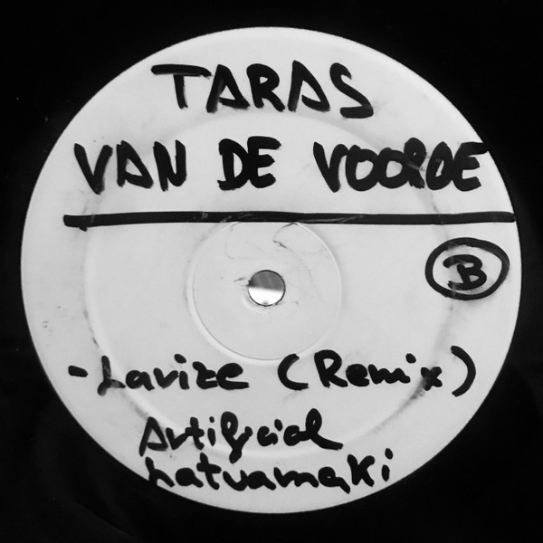 Taras Van De Voorde - Larize | Stolen Moments (STM 004) - 2 Taras Van De Voorde - Larize | Stolen Moments (STM 004) - 2