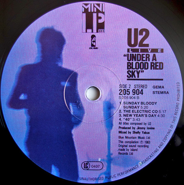 U2 - Under A Blood Red Sky (Live) | Island Records (205 904) - 4
