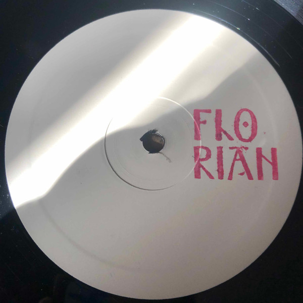 Robert Crash - Florian | Not On Label (ROBERT CRASH 2) - 4 Robert Crash - Florian | Not On Label (ROBERT CRASH 2) - 4