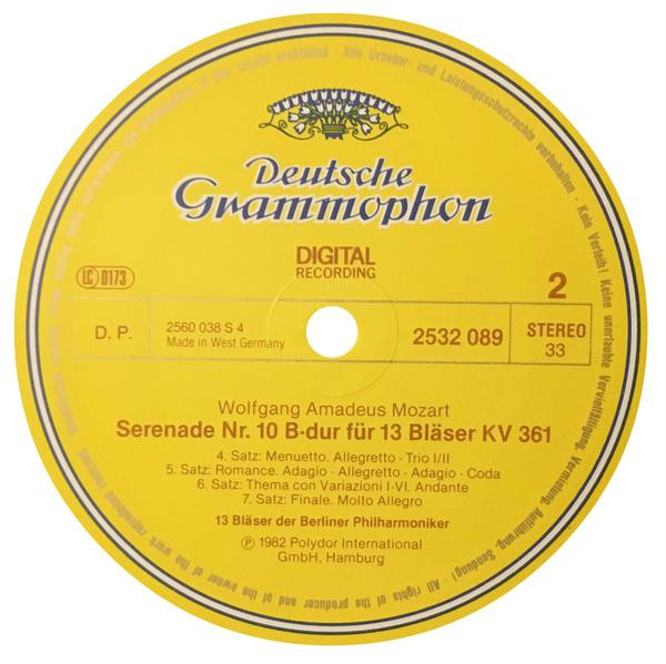 Wolfgang Amadeus Mozart / Berliner Philharmoniker - Serenade K. 361 For 13 Wind Instruments | Deutsche Grammophon (2532 089) - 4