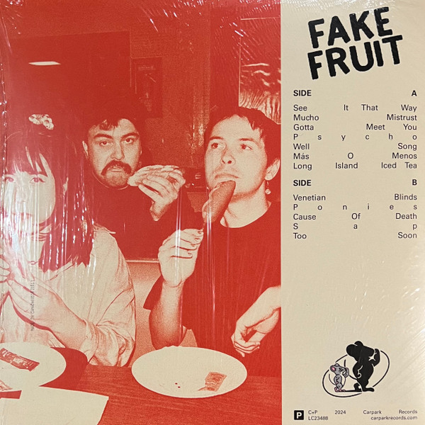 Fake Fruit - Mucho Mistrust | Carpark Records (CAK175) - 2 Fake Fruit - Mucho Mistrust | Carpark Records (CAK175) - 2