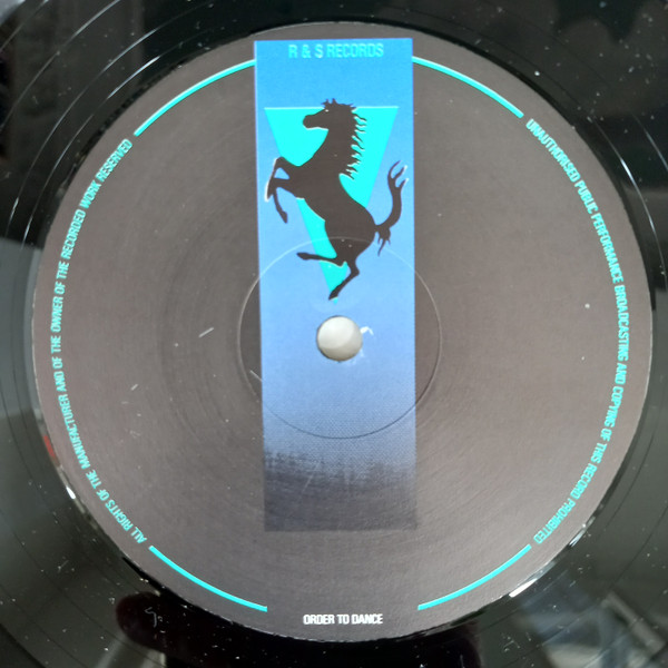 TC Berry - 1991 | R & S Records (RS 92021) - 2 TC Berry - 1991 | R & S Records (RS 92021) - 2