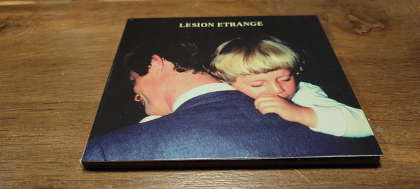 Lésion Etrange - lésion étrange | STNT (007) - 2 Lésion Etrange - lésion étrange | STNT (007) - 2