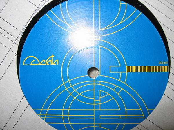 Joel Mull vs. Xpansul & Daweed - Skin Care | Discos De Lata (DDL010) - 2 Joel Mull vs. Xpansul & Daweed - Skin Care | Discos De Lata (DDL010) - 2
