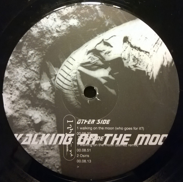 Capricorn - Walking On The Moon | Labirynt Records (LBR 17) - 4