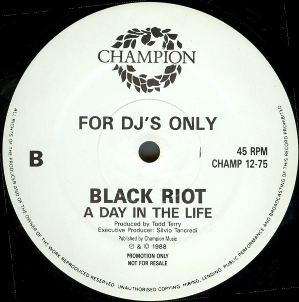 Black Riot - Warlock | Champion (CHAMP 12-75) - 2 Black Riot - Warlock | Champion (CHAMP 12-75) - 2
