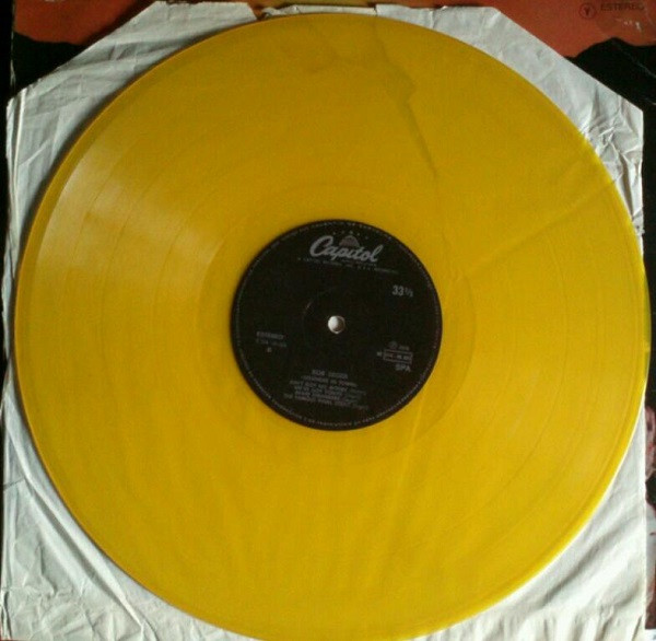 Bob Seger And The Silver Bullet Band - Stranger In Town | Capitol Records (8E 074 85333) - 3