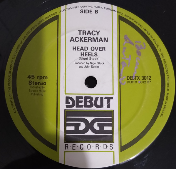 Tracy Ackerman - Love Hangover | Debut Edge Records (DEBTX 3012) - 4 Tracy Ackerman - Love Hangover | Debut Edge Records (DEBTX 3012) - 4