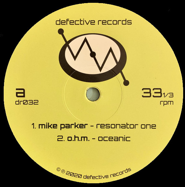 Various - Electronic Mutations From Beyond | Defective Records (dr032) - 3
