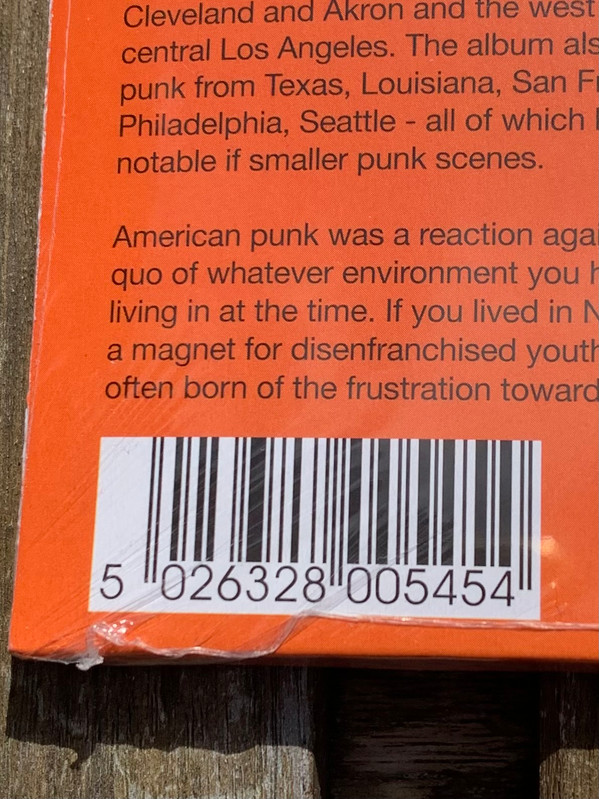 Various - Punk 45: Kill The Hippies! Kill Yourself! The American Nation Destroys Its Young (Underground Punk In The United States Of America, 1973-1980 Vol. 1) | Soul Jazz Records (SJR LP545C) - 2 Various - Punk 45: Kill The Hippies! Kill Yourself! The American Nation Destroys Its Young (Underground Punk In The United States Of America, 1973-1980 Vol. 1) | Soul Jazz Records (SJR LP545C) - 2