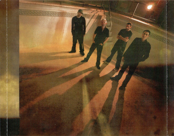 Breaking Benjamin - Phobia | Hollywood Records (2061-62654-2) - 4 Breaking Benjamin - Phobia | Hollywood Records (2061-62654-2) - 4