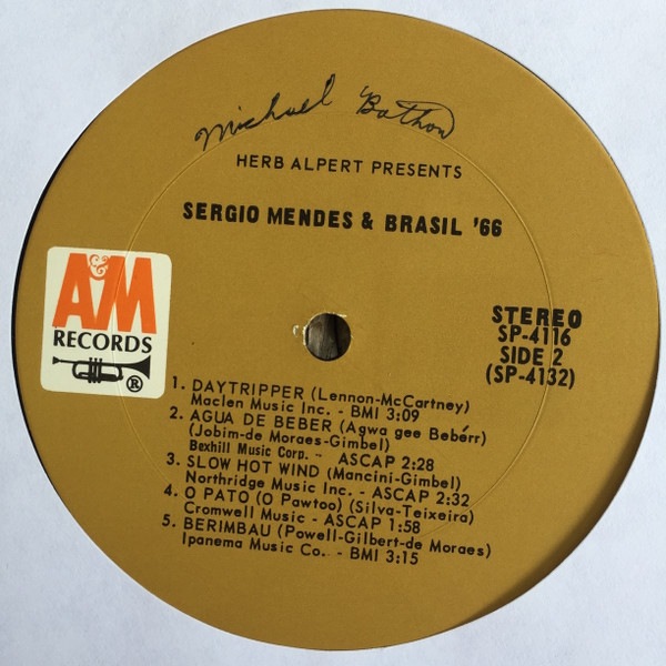Sérgio Mendes & Brasil '66 - Herb Alpert Presents Sergio Mendes & Brasil '66 | A&M Records (SP-4116) - 3