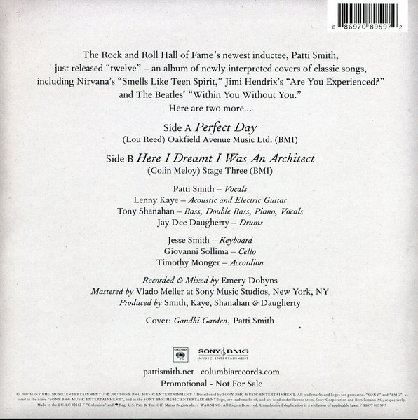 Patti Smith - Two More | Columbia (CS7 708959) - 2