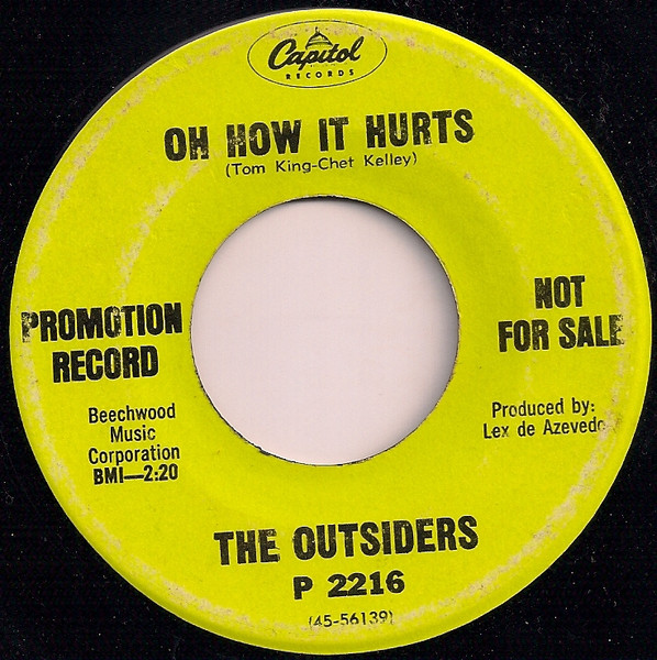 The Outsiders - We Ain't Gonna Make It / Oh How It Hurts | Capitol Records (P 2216) - 2 The Outsiders - We Ain't Gonna Make It / Oh How It Hurts | Capitol Records (P 2216) - 2