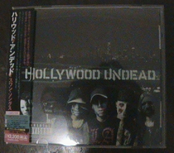 Hollywood Undead - Swan Songs | A&M Octone Records (UICA-1051) - 2 Hollywood Undead - Swan Songs | A&M Octone Records (UICA-1051) - 2