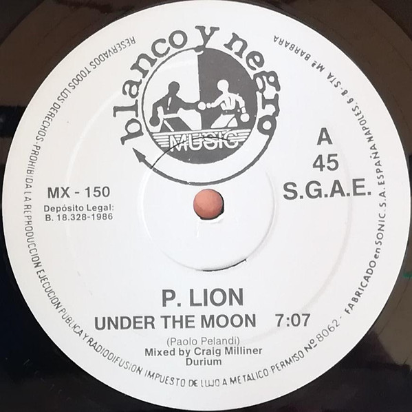 P. Lion - Under The Moon | Blanco Y Negro (MX  150) - 3