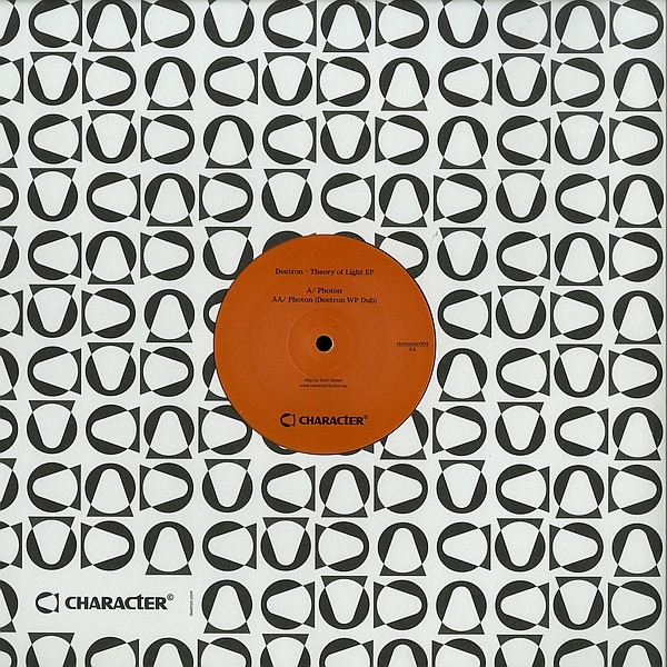 Deetron - Theory Of Light EP | Character (character002)