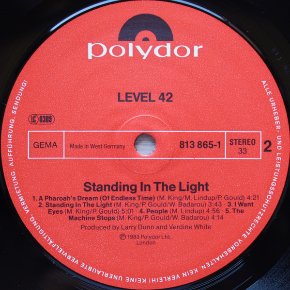 Level 42 - Standing In The Light | Polydor (813 865-1) - 4