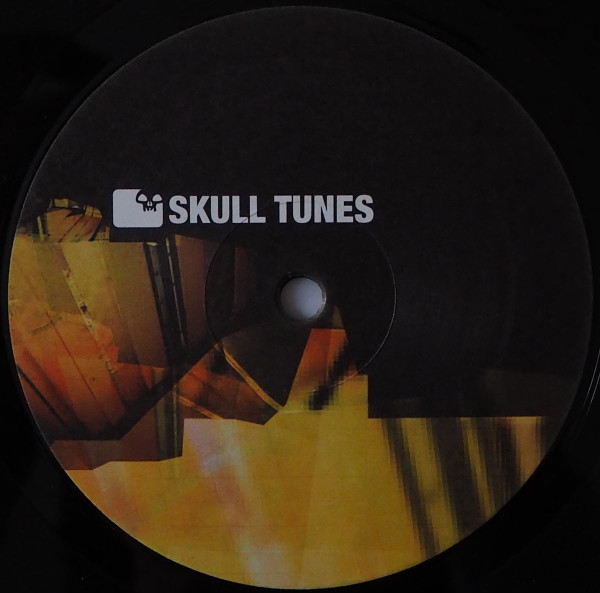 Michael Hastrich vs. Torsten Kissler - Blackfire | Skull Tunes (skt0013) - 2