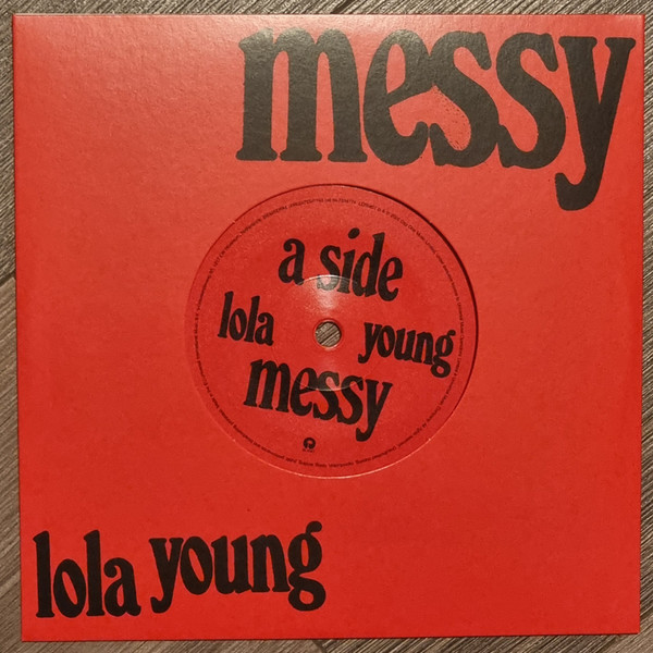 Lola Young - Messy | Island Records (7534774)