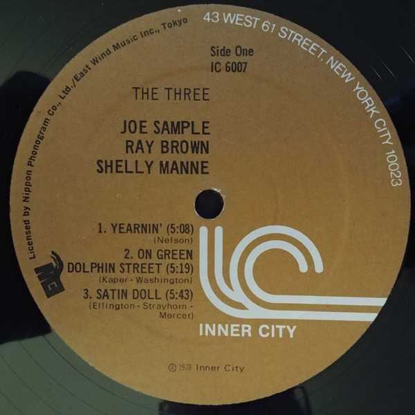 Joe Sample / Ray Brown / Shelly Manne - The Three | Inner City Records (IC 6007) - 3 Joe Sample / Ray Brown / Shelly Manne - The Three | Inner City Records (IC 6007) - 3