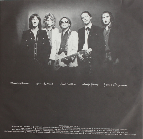 Poco - Under The Gun | MCA Records (202 556-320) - 4