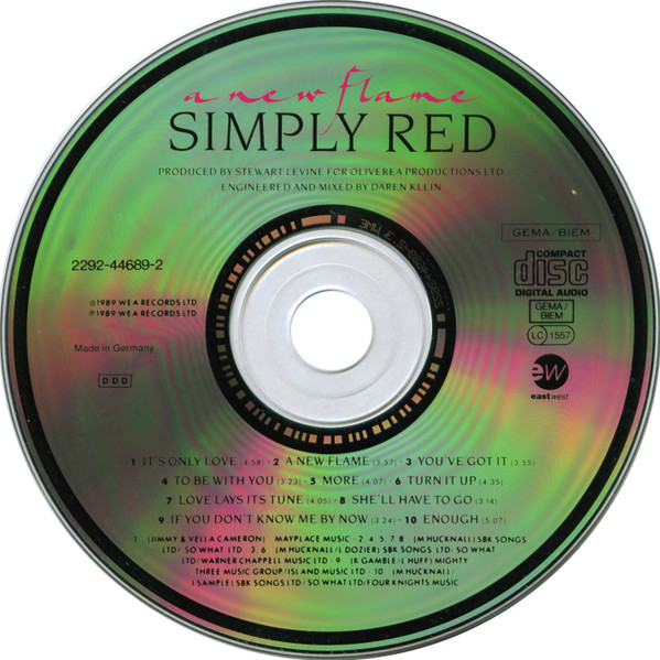 Simply Red - A New Flame | EastWest (2292-44689-2) - 3
