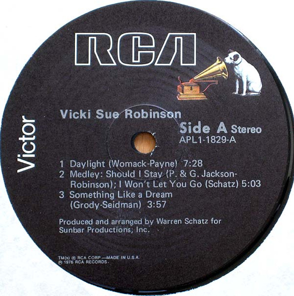 Vicki Sue Robinson - Vicki Sue Robinson | RCA Victor (APL1-1829) - 3 Vicki Sue Robinson - Vicki Sue Robinson | RCA Victor (APL1-1829) - 3