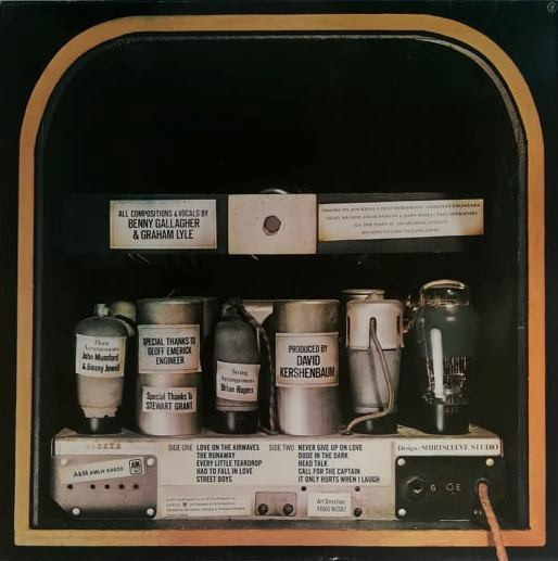 Gallagher & Lyle - Love On The Airwaves | A&M Records (AMLH 64620) - 2 Gallagher & Lyle - Love On The Airwaves | A&M Records (AMLH 64620) - 2