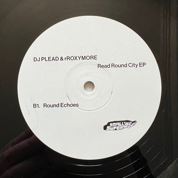 DJ Plead & rRoxymore - Read Round City | Smalltown Supersound (STSLJN433LP) - 4