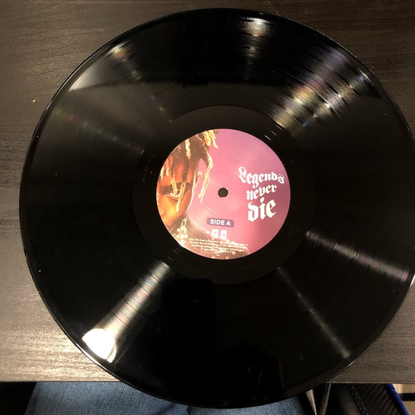 Juice WRLD - Legends Never Die | Grade A Productions (B0032670-01JK02) - 4