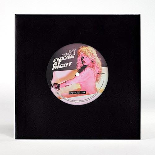 Amy Douglas - Freak At Night / Bit-O-Honey | Razor-N-Tape 45 (RNT45010) - 3 Amy Douglas - Freak At Night / Bit-O-Honey | Razor-N-Tape 45 (RNT45010) - 3