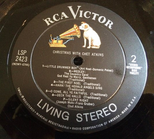 Chet Atkins - Christmas With Chet Atkins | RCA Victor (LSP 2423) - 4 Chet Atkins - Christmas With Chet Atkins | RCA Victor (LSP 2423) - 4