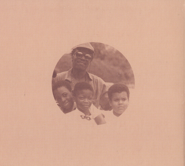 Alpha Blondy & The Solar System - Grand Bassam Zion Rock | Wagram Music (3232002) - 4