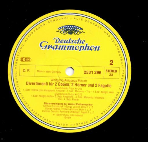 Wolfgang Amadeus Mozart - Bläservereinigung Der Wiener Philharmoniker - Divertimenti | Deutsche Grammophon (2531 296) - 4