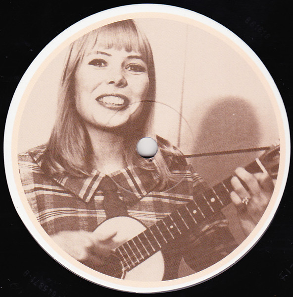 Joni Mitchell - Archives – Volume 1: The Early Years (1963-1967): Highlights | Rhino Records (R1 645871) - 4 Joni Mitchell - Archives – Volume 1: The Early Years (1963-1967): Highlights | Rhino Records (R1 645871) - 4
