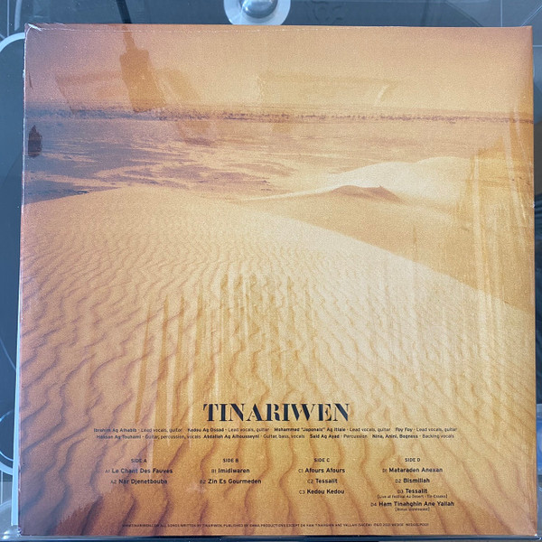 Tinariwen = Tinariwen - The Radio Tisdas Sessions = ⵔⵘⵓ ⵜⵙⴷⵙ | Wedge (WEDGELP0121) - 3 Tinariwen = Tinariwen - The Radio Tisdas Sessions = ⵔⵘⵓ ⵜⵙⴷⵙ | Wedge (WEDGELP0121) - 3