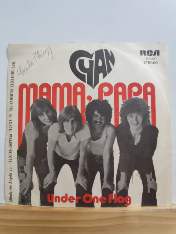 Cyan - Mama, Papa / Under One Flag | RCA Victor (30025) - 2