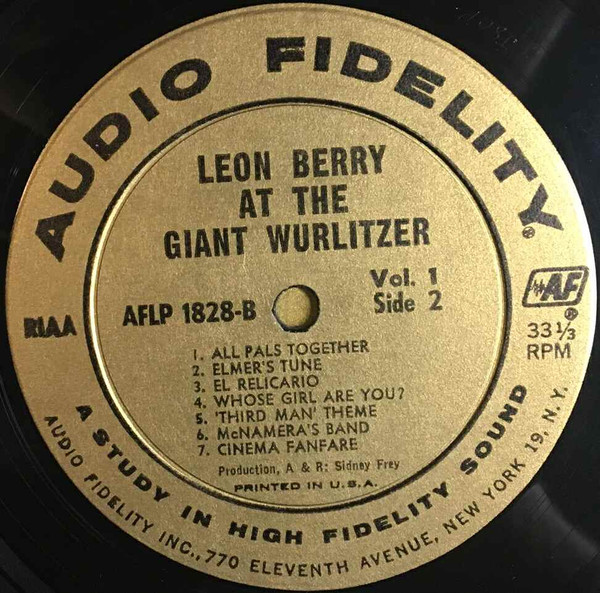 Leon Berry - Leon Berry At The Giant Wurlitzer Pipe Organ Volume 1 | Audio Fidelity (AFLP 1828) - 4 Leon Berry - Leon Berry At The Giant Wurlitzer Pipe Organ Volume 1 | Audio Fidelity (AFLP 1828) - 4
