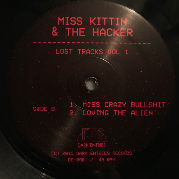 Miss Kittin & The Hacker - Lost Tracks Vol. 1 | Dark Entries (DE-098) - 3 Miss Kittin & The Hacker - Lost Tracks Vol. 1 | Dark Entries (DE-098) - 3