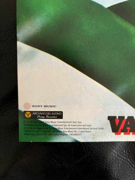 Vasco Rossi - Non Siamo Mica Gli Americani! | Sony Music (9658865371) - 3 Vasco Rossi - Non Siamo Mica Gli Americani! | Sony Music (9658865371) - 3