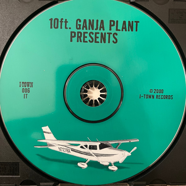 10 Ft. Ganja Plant - Presents | I Town (006 IN) - 3