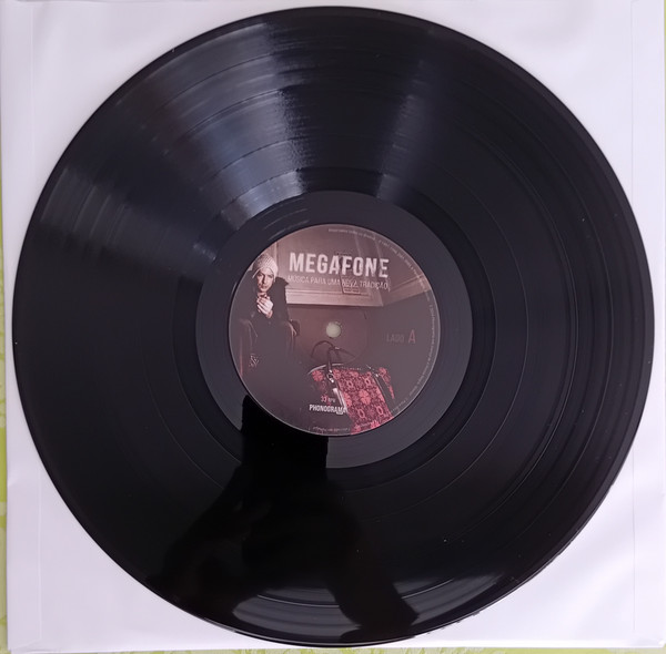 Megafone - Música Para Uma Nova Tradição | Phonograma (PHONOG 001) - 3