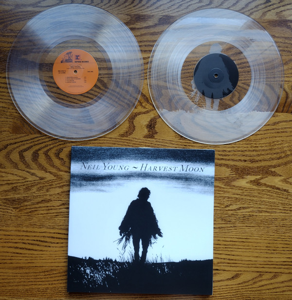 Neil Young - Harvest Moon | Reprise Records (563181-1) - 2 Neil Young - Harvest Moon | Reprise Records (563181-1) - 2