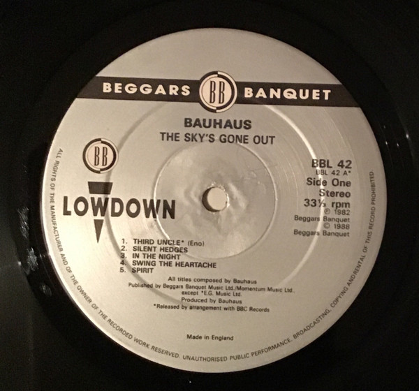 Bauhaus - The Sky's Gone Out | Beggars Banquet (BBL 42) - 3