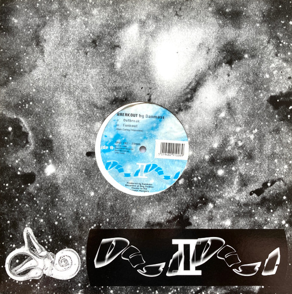 Danmass - Breakout | Dust 2 Dust Records (SPEC 102)