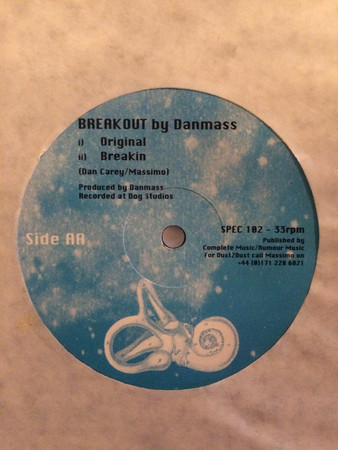 Danmass - Breakout | Dust 2 Dust Records (SPEC 102) - 4