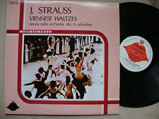 Johann Strauss Jr. - Viennese Waltzes | Divertimento (DVE 63507) - 2 Johann Strauss Jr. - Viennese Waltzes | Divertimento (DVE 63507) - 2