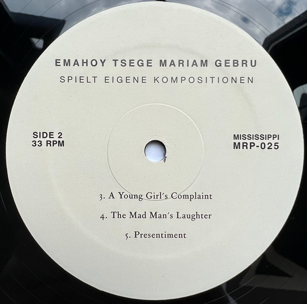 Emahoy Tsegue Maryam Guebrou - Spielt Eigene Kompositionen | Mississippi Records (MRP-025) - 4 Emahoy Tsegue Maryam Guebrou - Spielt Eigene Kompositionen | Mississippi Records (MRP-025) - 4